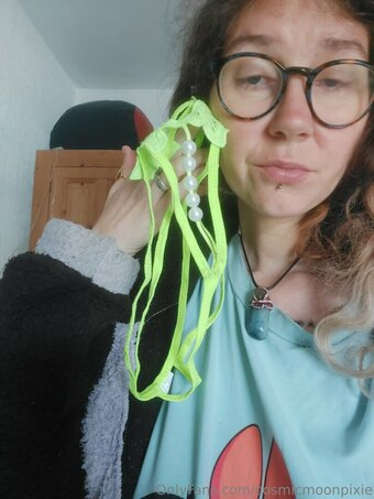 cosmicmoonpixie Nude Leaks Photo 19