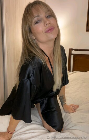 cougarshell / Angela Shell / bannkgotit Nude Leaks OnlyFans Photo 22