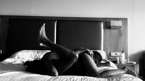 couplesforyouonly Nude Leaks Photo 29