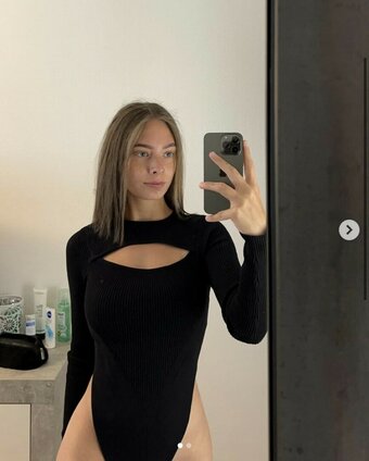 Courtney_lrsn Courtney_lrsn