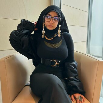 cryimgthrowingup Nude Leaks Photo 1