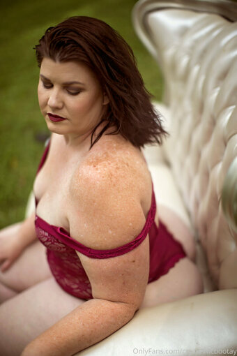 CrystalMcbootay / crystalmcbootaypage Nude Leaks OnlyFans Photo 4