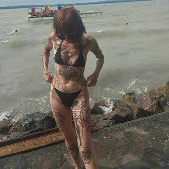 csen2 / ___csen___ / csengebazdmeg Nude Leaks OnlyFans Photo 20