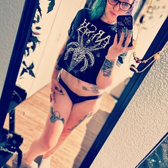 Curious-Creature / xxcuriouscreaturexx Nude Leaks OnlyFans Photo 3