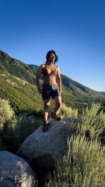 curiousqbit Nude Leaks Photo 10