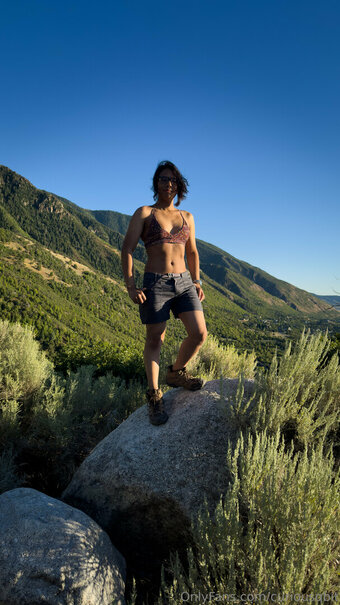 curiousqbit Nude Leaks Photo 11