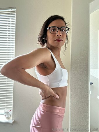 curiousqbit Nude Leaks Photo 21