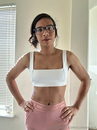 curiousqbit Nude Leaks Photo 27