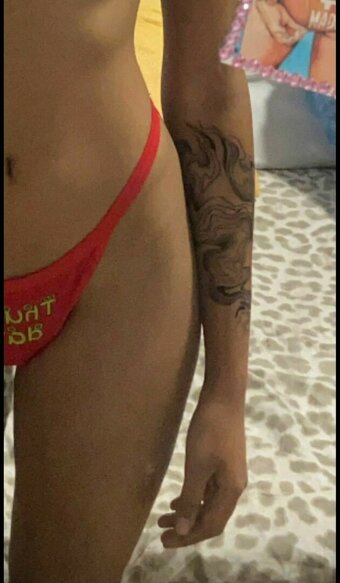 Curlysara / curly_sara / curlys69 Nude Leaks OnlyFans Photo 3