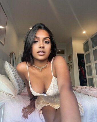 curtlyKellz Nude Leaks Photo 6