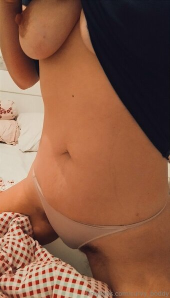 curvy_boddy Nude Leaks Photo 21