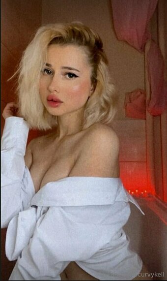curvykell Nude Leaks Photo 16