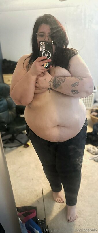 curvyvibesonly