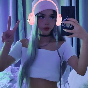 CuteEvaa18 / Cuteeeva18 / yourstrulytifff Nude Leaks Photo 15