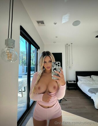 cutiegixrl Nude Leaks Photo 22
