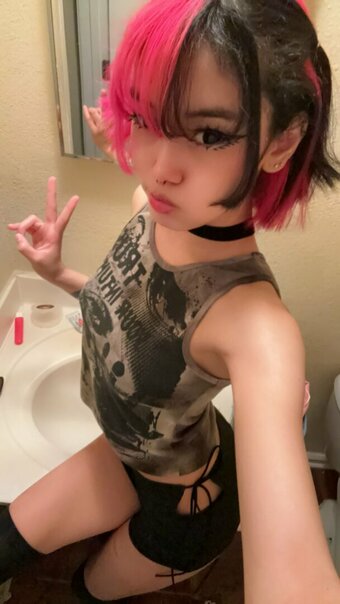 cweamche Nude Leaks Photo 4