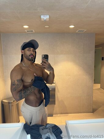d-lo415 Nude Leaks Photo 10