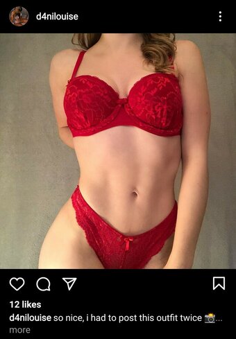 D4nilouise / D4niwilliams_ IG / Danielle Williams WHSmith Bristol UK / d4niwilliams_ Nude Leaks OnlyFans Photo 10