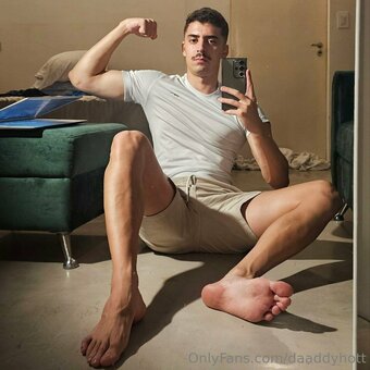 daaddyhott Nude Leaks Photo 19