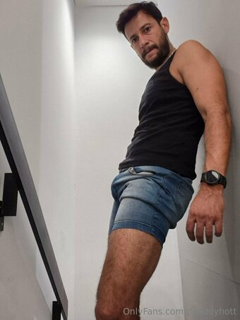 daaddyhott Nude Leaks Photo 24