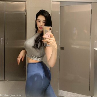 Daani._.e / Eongdani / danifae Nude Leaks OnlyFans Photo 37