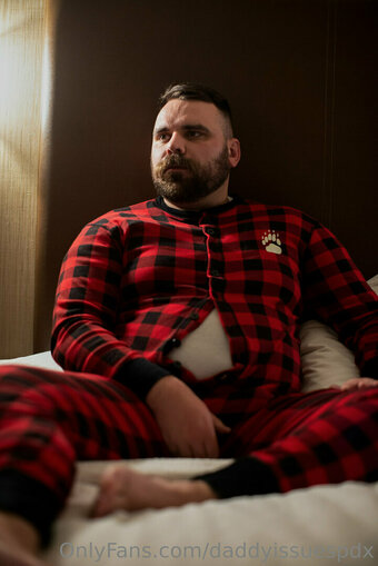 daddyissuespdx Nude Leaks Photo 11