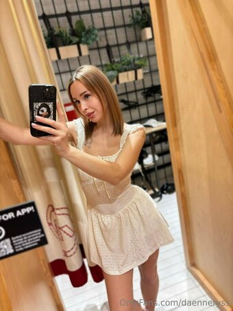 daenneryss Nude Leaks Photo 4