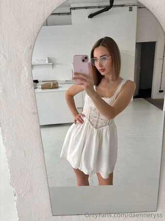 daenneryss Nude Leaks Photo 6