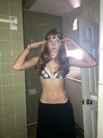 daffadil4 / daph.lingwall Nude Leaks Photo 22