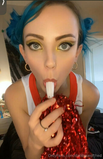 daildoseofthed Nude Leaks Photo 16