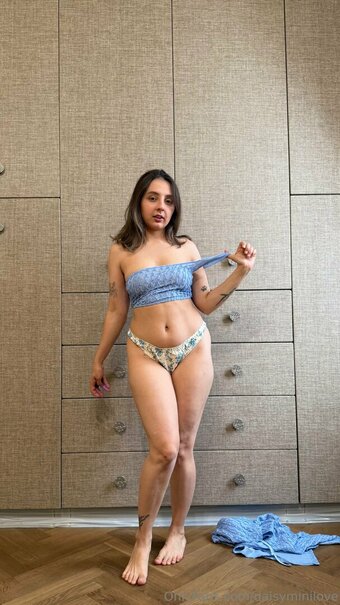 Daisy Mini / daisymini / daisymini_vip / its_daisy_the_mini / juliajuly2024 Nude Leaks OnlyFans Photo 4