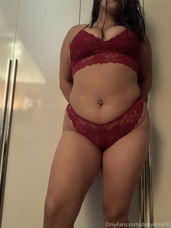 daisydrew92 Nude Leaks Photo 1