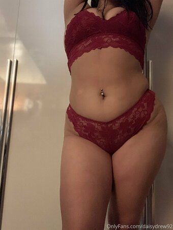 daisydrew92 Nude Leaks Photo 2