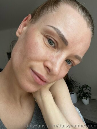 daisyvanheyden Nude Leaks Photo 24