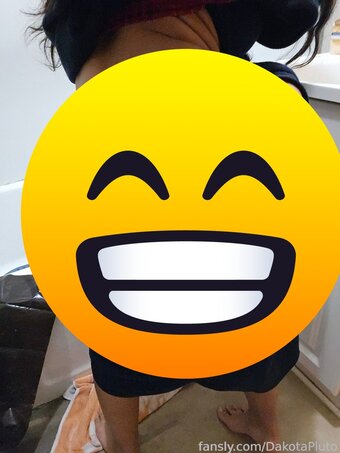 DakotaPluto Nude Leaks Photo 3