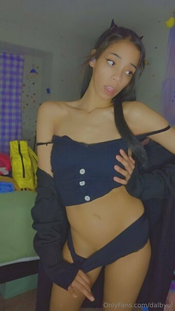 dalbyul Nude Leaks Photo 7