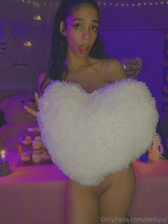 dalbyul Nude Leaks Photo 20