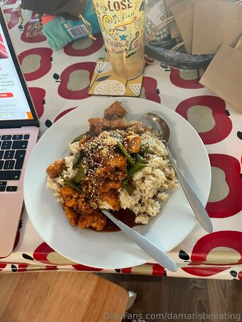 damarisbeeating Nude Leaks Photo 23