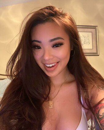 dammitbae / Lyn Nude Leaks Photo 1