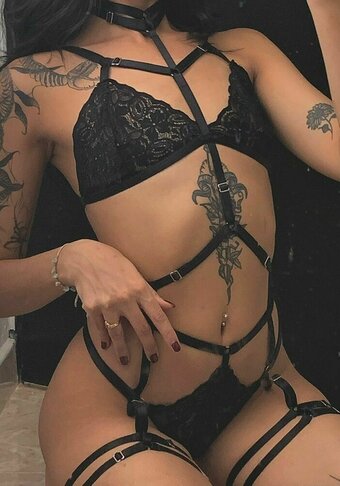 Damn Devil / Damn Maria / angievarona / damn.devil / damn_devill Nude Leaks OnlyFans Photo 2