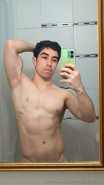 dan_daniel89vip Nude Leaks Photo 4