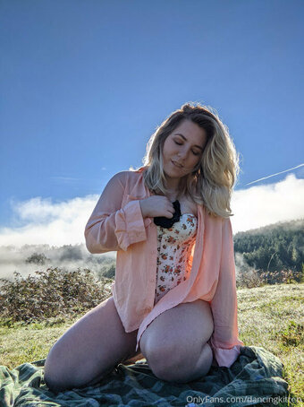 dancingkitten Nude Leaks Photo 8