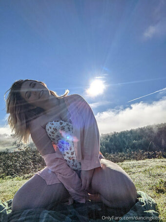 dancingkitten Nude Leaks Photo 13
