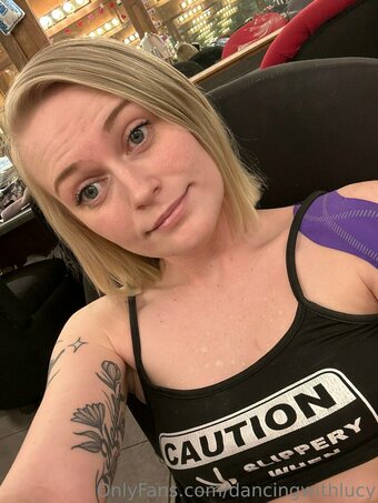 dancingwithlucy Nude Leaks Photo 17