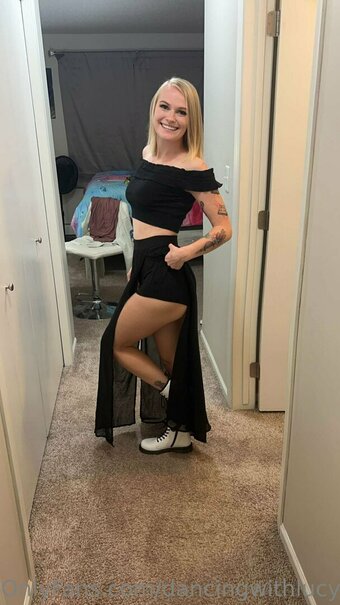 dancingwithlucy Nude Leaks Photo 28