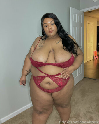 danekdanielle Nude Leaks Photo 13