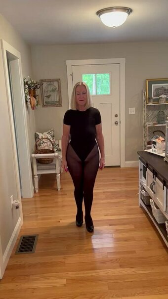 Dani D / daniellegrandmother1 / danimature / https: Nude Leaks OnlyFans Photo 2