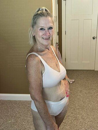 Dani D / daniellegrandmother1 / danimature / https: Nude Leaks OnlyFans Photo 20