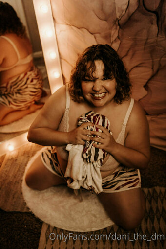 dani_the_dm Nude Leaks Photo 14