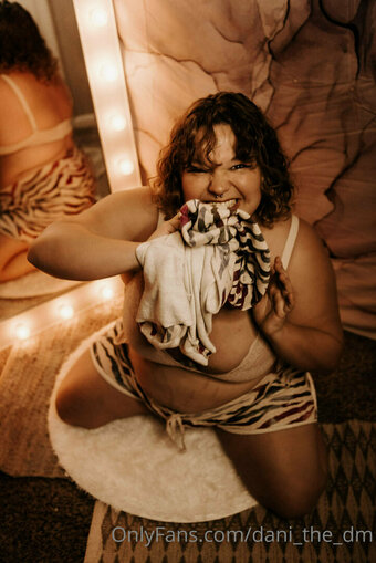 dani_the_dm Nude Leaks Photo 15